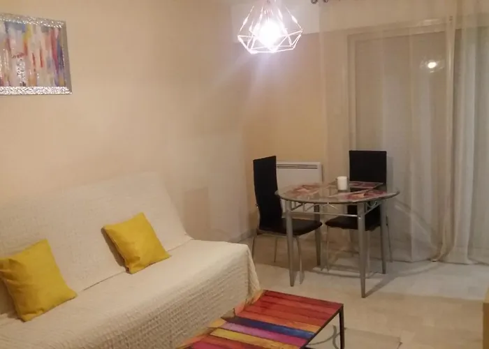 Apartmán 3mn A Pied De La Avec Terrasse Antibes